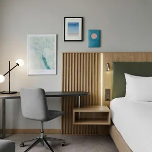 Courtyard By Marriott North Hotel